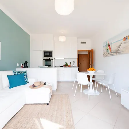 Oura - Bluesea 알부페이라